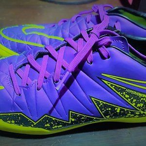 Nike HyperVenom Phelon II Indoor Cleat/Soccer Shoes